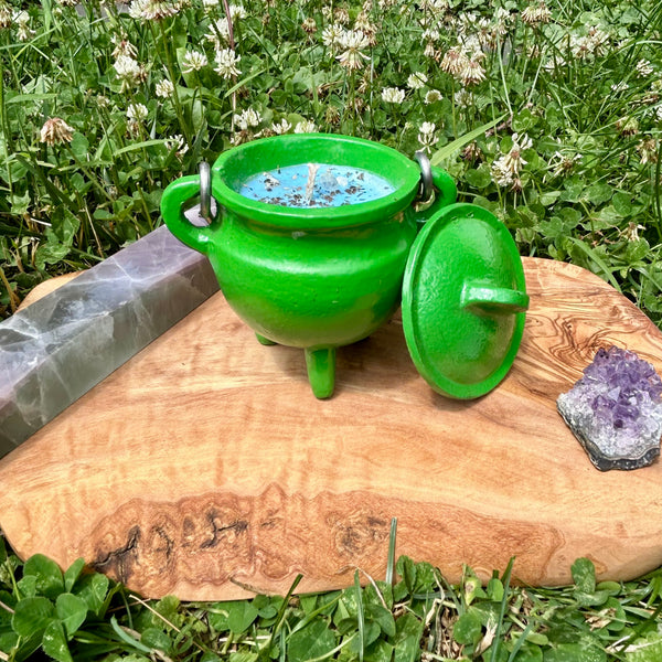 5 oz Peppermint Healing Green Cast Iron Cauldron Candle